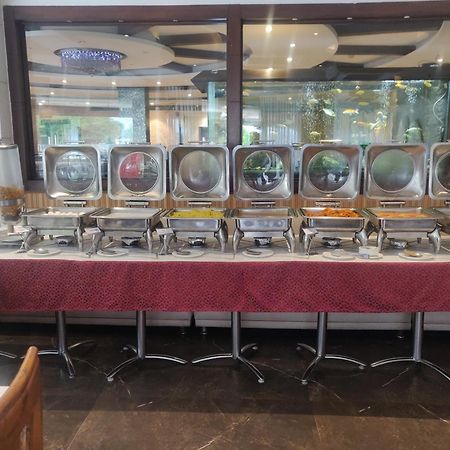 Airport Hotel Le Seasons New Delhi Luaran gambar