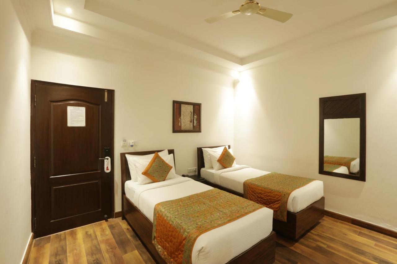 Airport Hotel Le Seasons New Delhi Luaran gambar