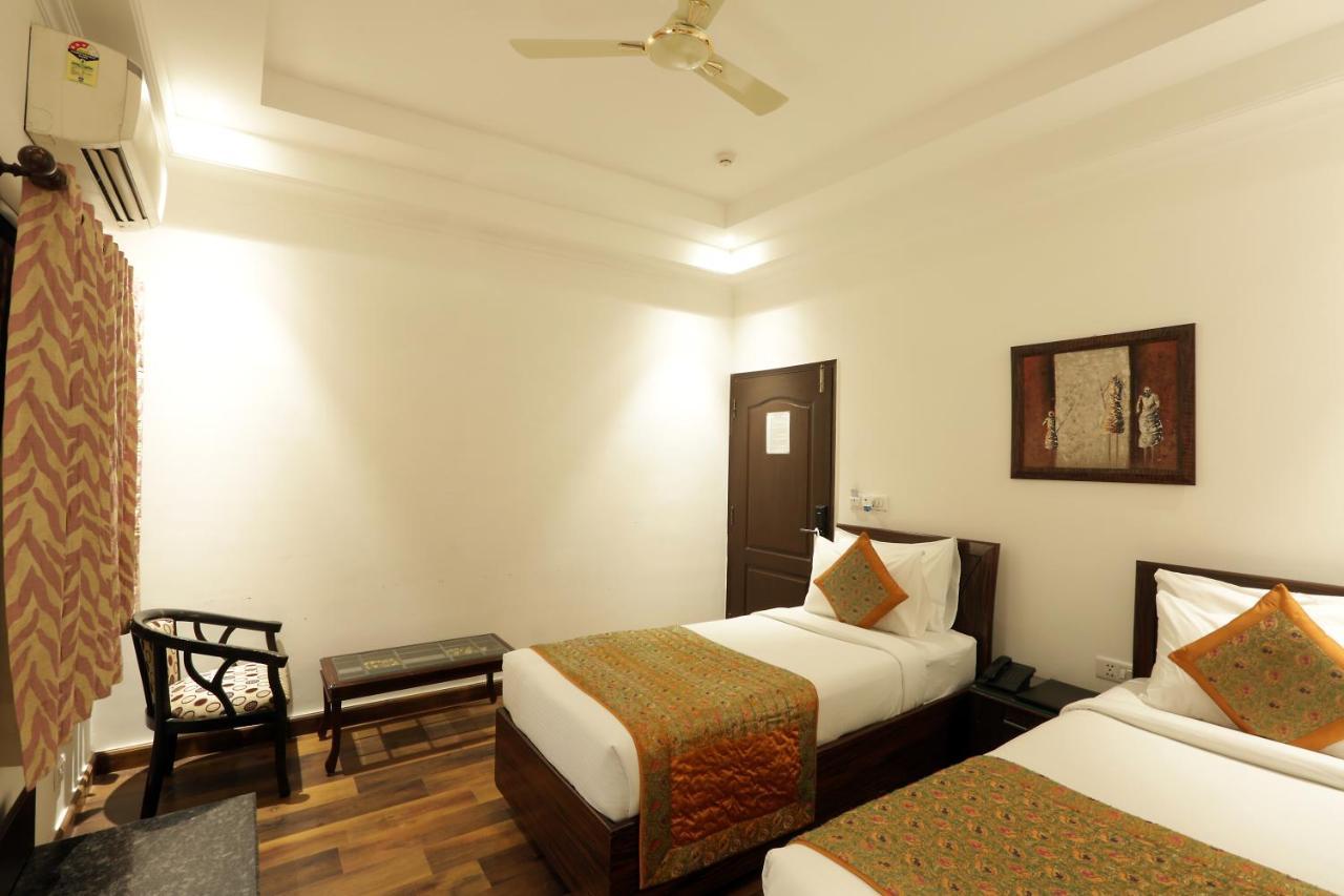 Airport Hotel Le Seasons New Delhi Luaran gambar