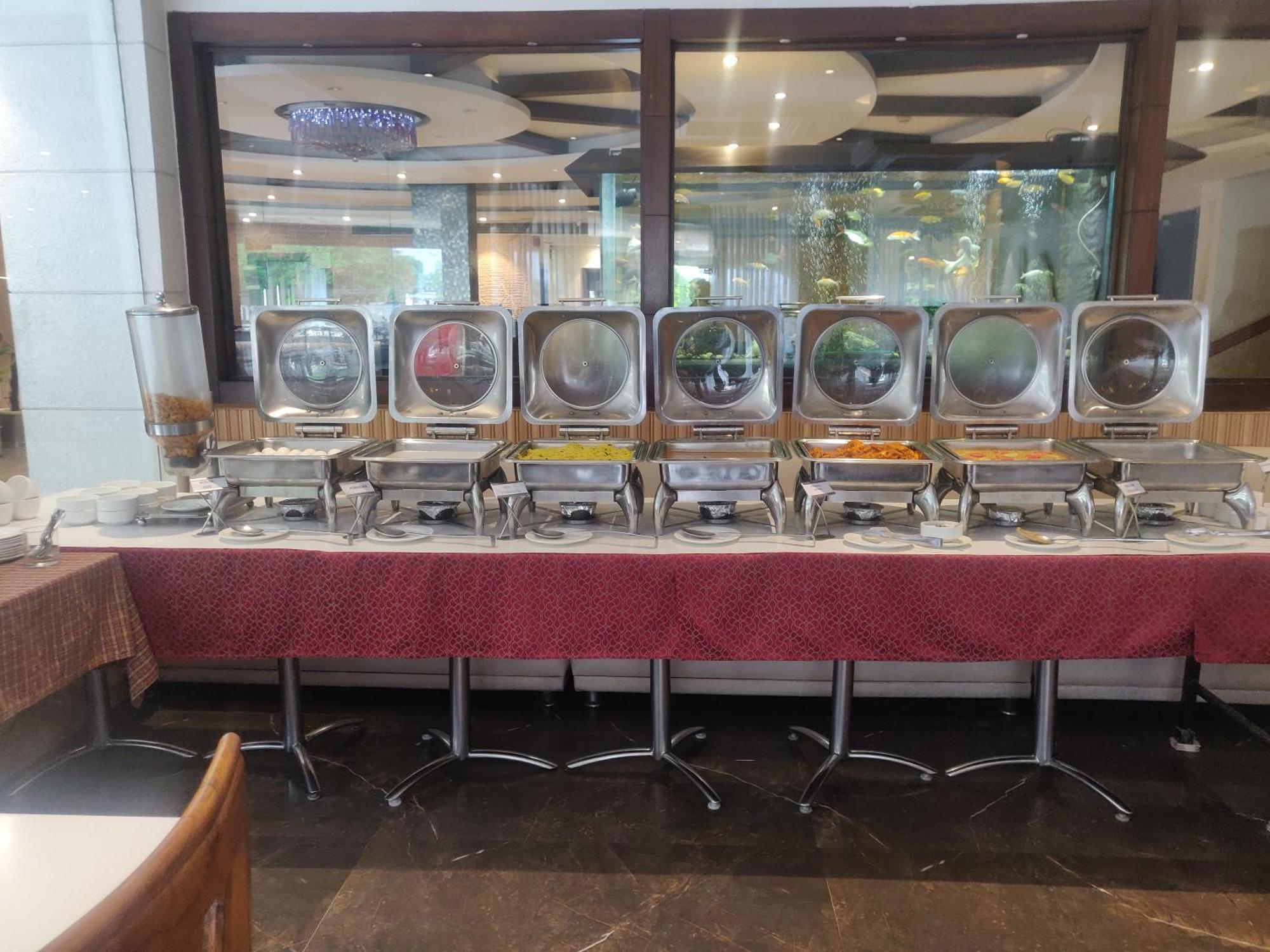 Airport Hotel Le Seasons New Delhi Luaran gambar
