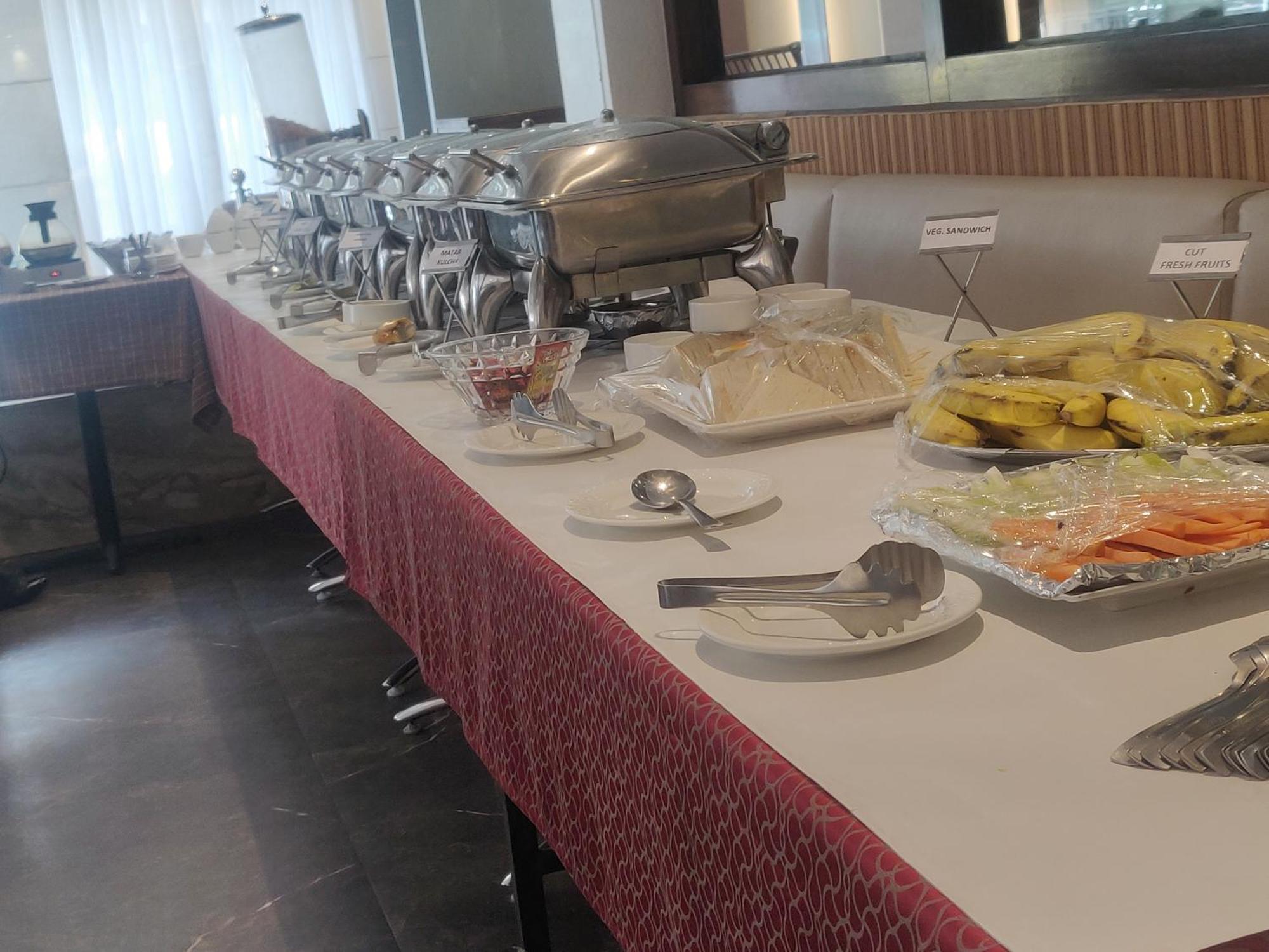 Airport Hotel Le Seasons New Delhi Luaran gambar