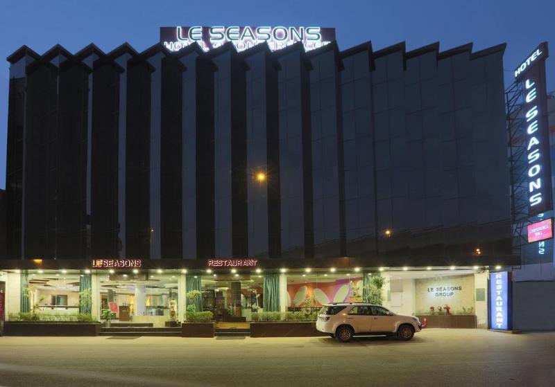 Airport Hotel Le Seasons New Delhi Luaran gambar